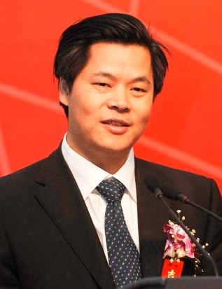 郑建武的早期经历与成长概述