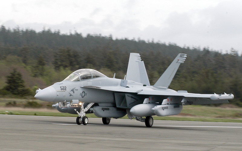 F18最早版，历史、特点与影响全面解析